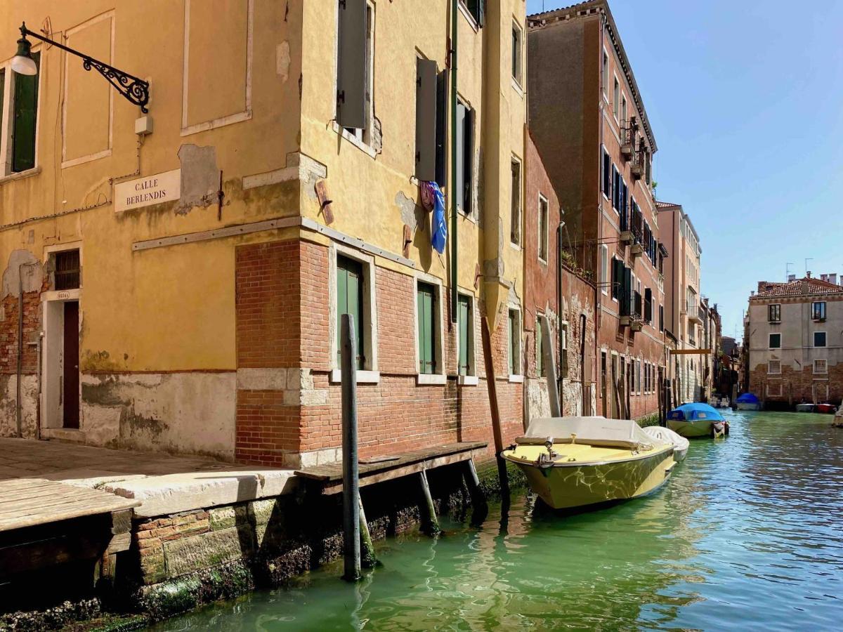 Canal Dream Cosy Apartment With Canal View Венеция Экстерьер фото