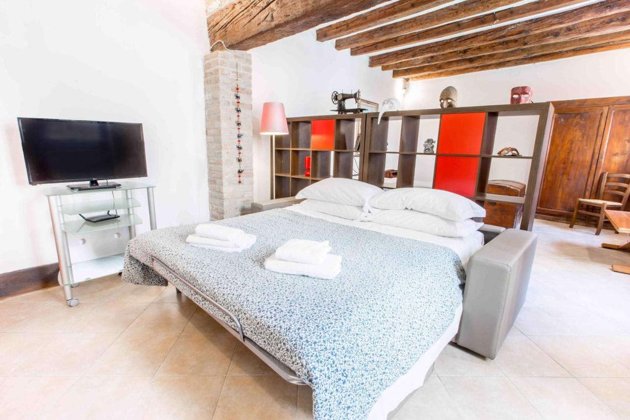 Canal Dream Cosy Apartment With Canal View Венеция Экстерьер фото